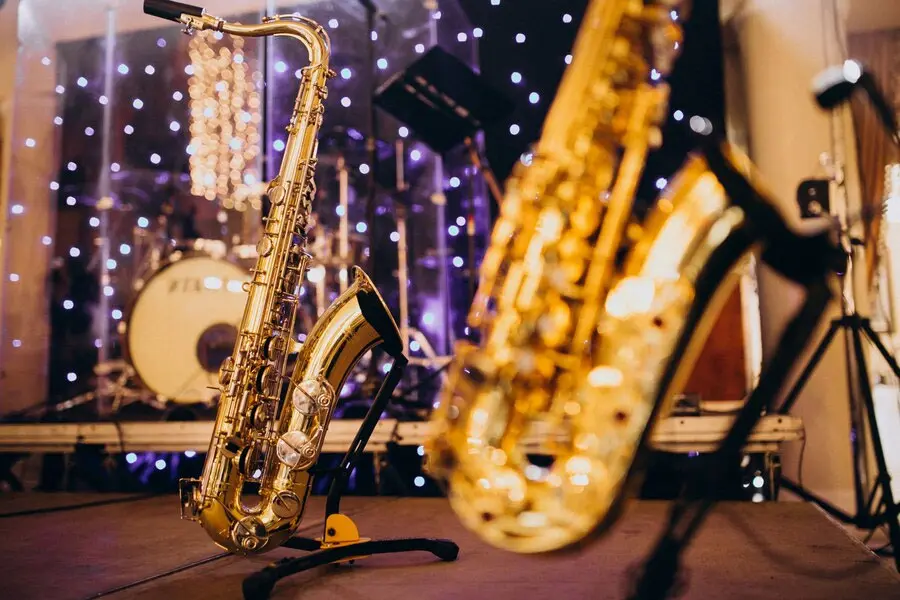 Why Live Saxophone Performances Are Perfect for Elegant Parties